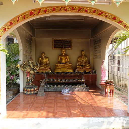 Wat Saen Mueang Ma (Chiang Kham District)