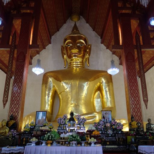 Wat Si Khom Kham (Mueang District) : Buddha Image