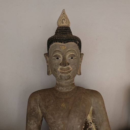 Wat Si Khom Kham (Mueang District) : Buddha Image