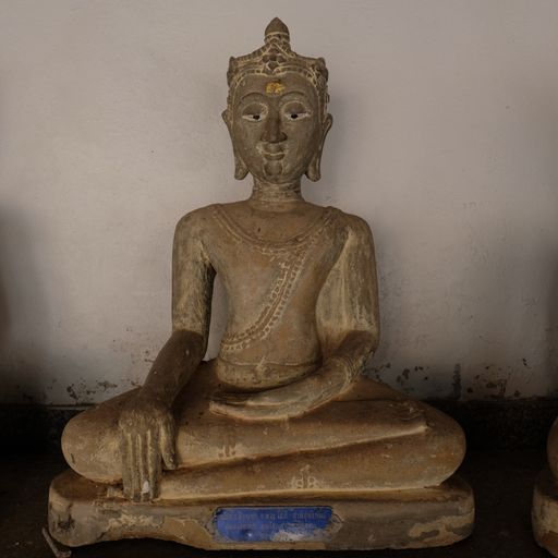 Wat Si Khom Kham (Mueang District) : Buddha Image