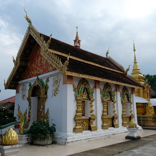 Wat Dong Mada (Mae Lao District)