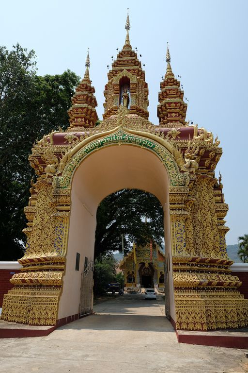 Wat Huai Khrai Luang (Mae Sai District)