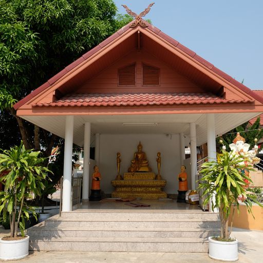 Wat Khuean Mueang Pa Kha Tai (Phan District) : Buddha Image