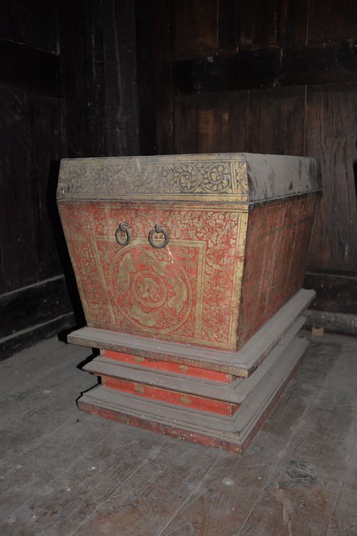 Wat Phra Sing Woramahawihan (Mueang District) : Manuscript Chest