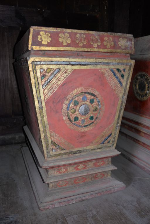 Wat Phra Sing Woramahawihan (Mueang District) : Manuscript Chest