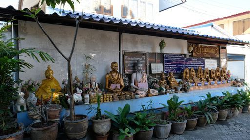 Wat Mahawan (Mueang District) : Buddha Image