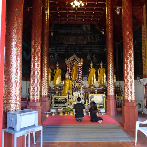 Wat Phra That Hariphunchai Woramahawihan (Mueang District) : Buddha Image