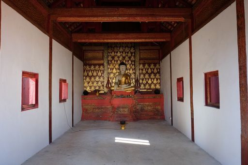 Wat Pratu Pa (Mueang District) : Buddha Image