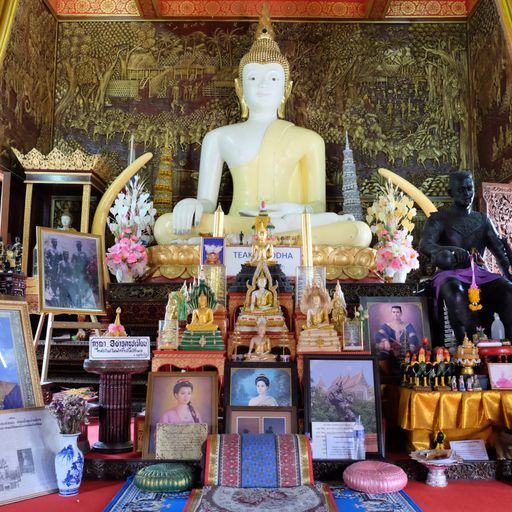 Wat Buppharam (Mueang District) : Buddha Image