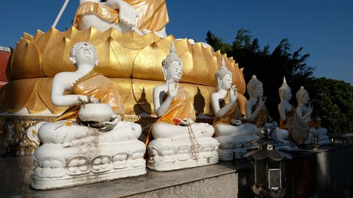 Wat San Rim Ping (Mueang District) : Buddha Image