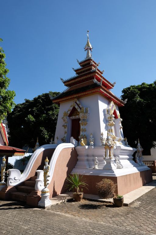 Wat Tha Ton Ngiu (Pa Sang District)