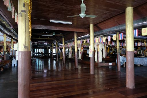 Wat Kam Ko (Mueang District)