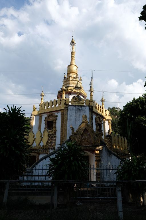 Wat Pang Mu (Mueang District) : Stupa