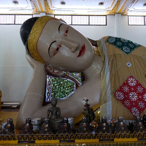 Wat Phra Non (Mueang District) : Buddha Image