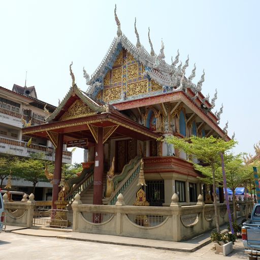 Wat Bunkoet (Dok Kham Tai District)