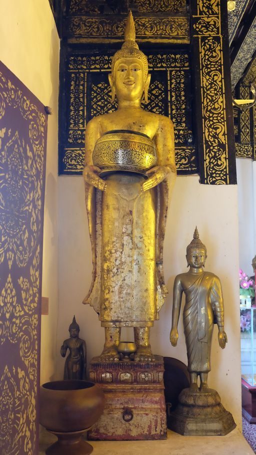 Wat Phra That Si Com Thong Worawihan (Com Thong District) : Buddha Image