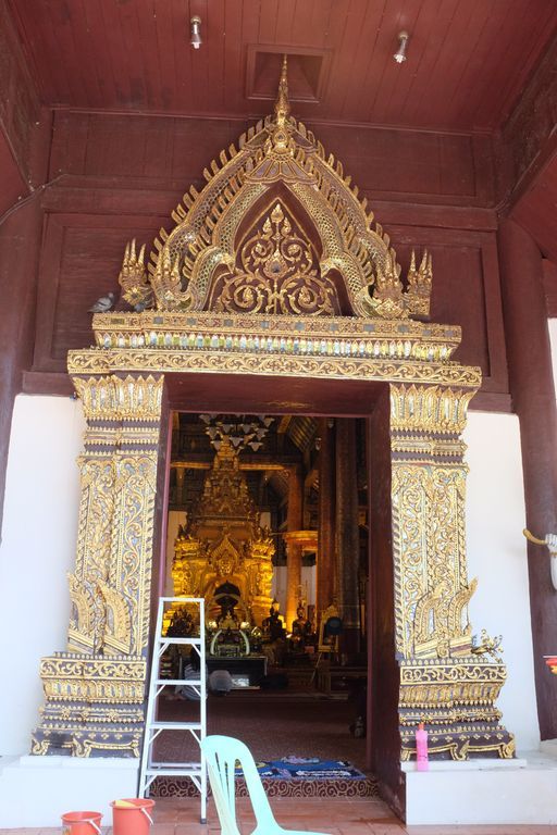 Wat Phra That Si Com Thong Worawihan (Com Thong District)