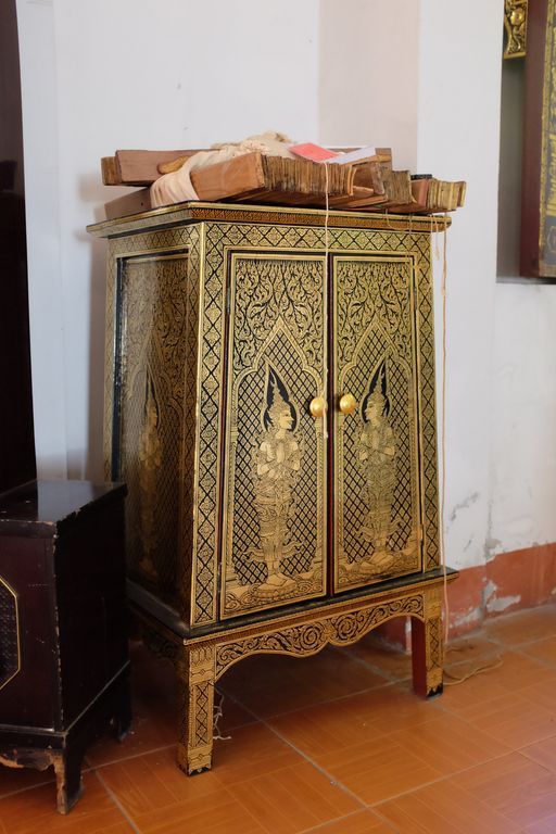 Wat Nantharam (Mueang District) : Manuscript Chest