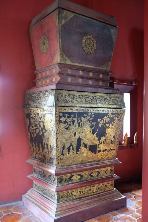 Wat Duang Di (Mueang District) : Manuscript Chest