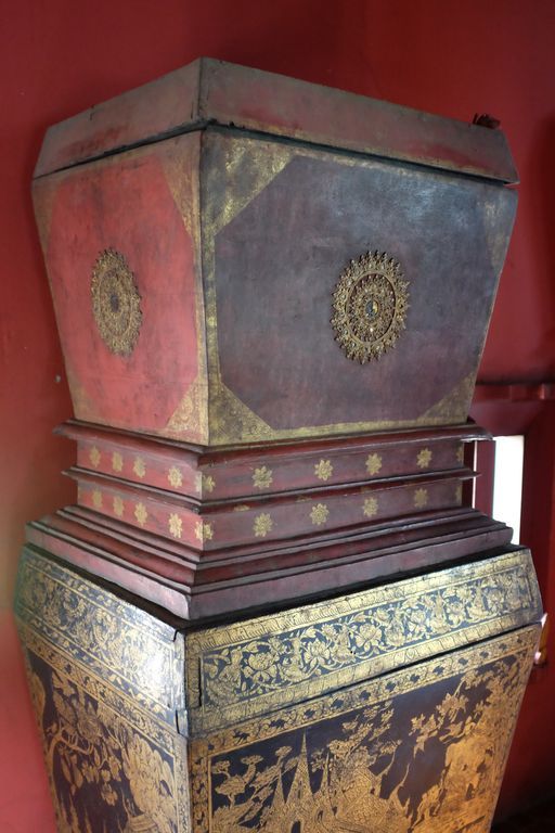 Wat Duang Di (Mueang District) : Manuscript Chest