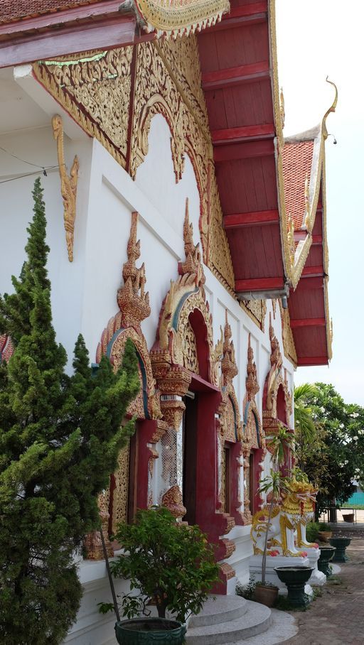 Wat Buak Khang (San Kamphaeng District)