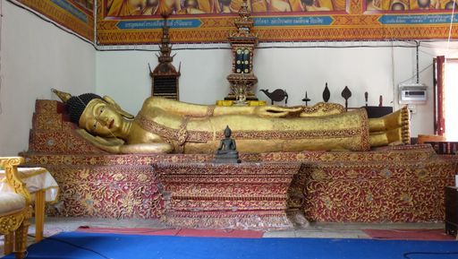 Wat Buak Khang (San Kamphaeng District) : Buddha Image