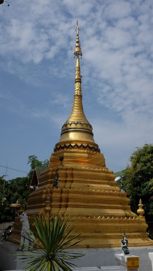 Wat Thao Bun Rueang (Hang Dong Disctrict) : Stupa