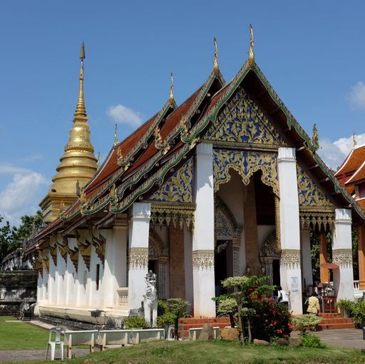 Wat Phra That Chang Kham Worawihan (Mueang District)