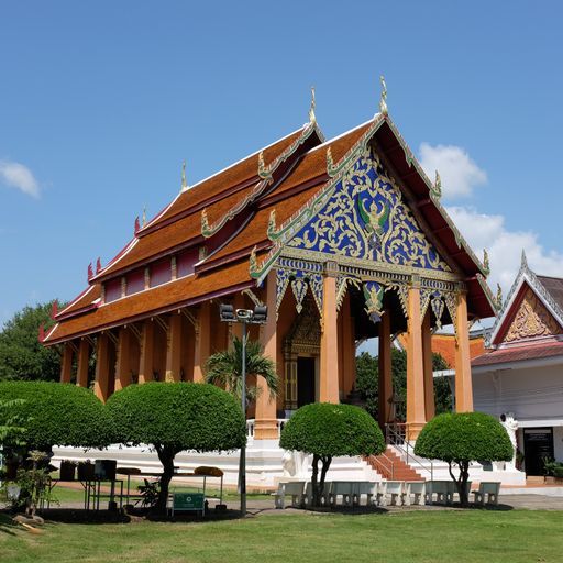 Wat Phra That Chang Kham Worawihan (Mueang District)