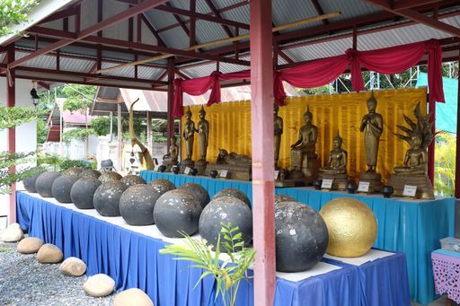 Wat Don Chai Phra Bat (Wiang Sa District)