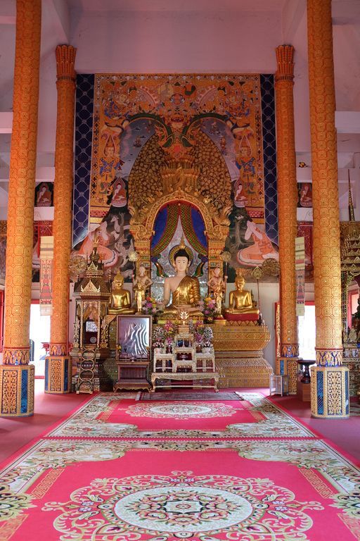 Wat Si Mongkhon (Kong) (Tha Wang Pha District) : Buddha Image