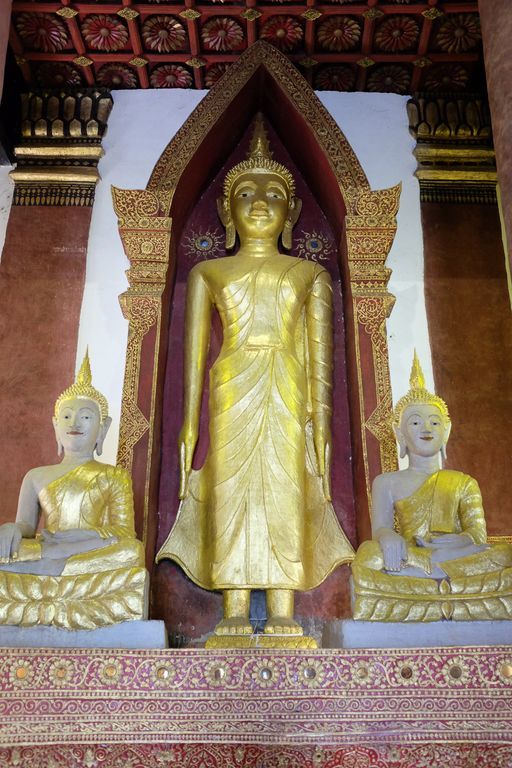 Wat Bun Yuen (Wiang Sa District) : Buddha Image