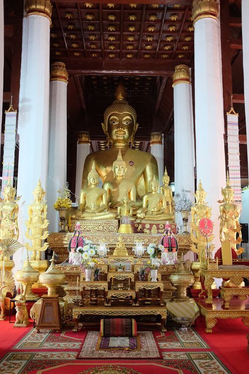 Wat Phra That Chae Haeng (Mueang District) : Buddha Image