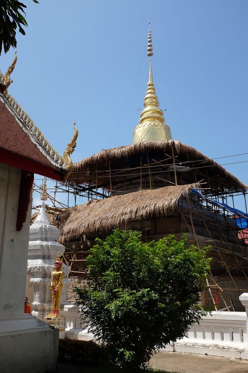 Wat Phaya Phu (Mueang District) : Stupa