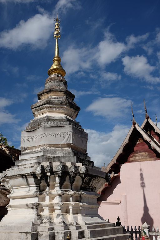 Wat Lai Hin Luang (Ko Kha District) : Stupa