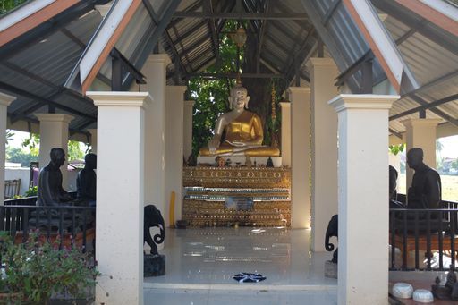 Wat Huai Mai (Song District) : Buddha Image