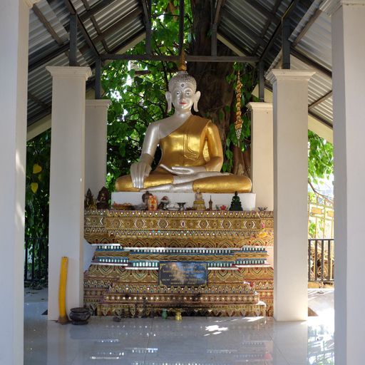 Wat Huai Mai (Song District) : Buddha Image