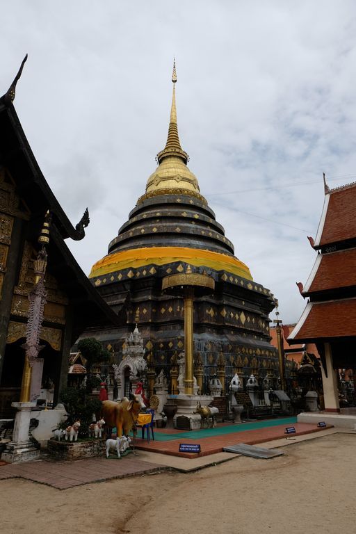 Wat Phra That Lampang Luang (Ko Kha District) : Stupa