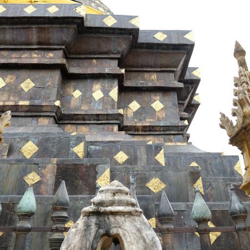 Wat Phra That Lampang Luang (Ko Kha District) : Stupa