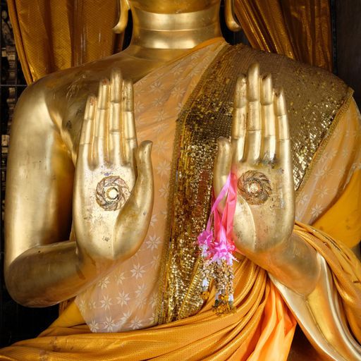 Wat Phra That Lampang Luang (Ko Kha District) : Buddha Image