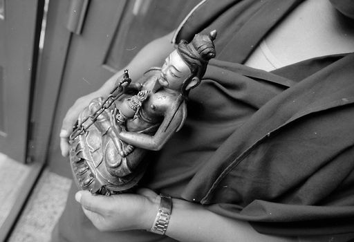 Dharamsala Filmen TGStatuen Dalai Lama (Kahlen_1115)