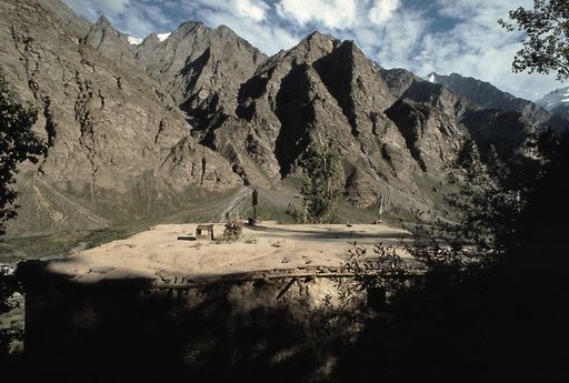 Tempeldach Ruinekeylong (Kahlen_1507)