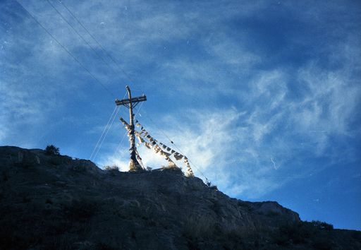 Prayerflags Elektromast (Kahlen_0489)