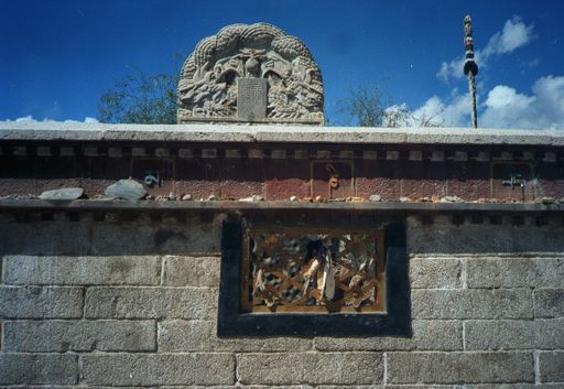 Lhasa Hist Stele Kopf (Kahlen_0516)