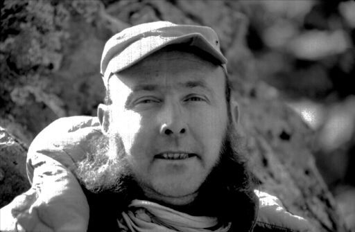 Wolf Lhasa SW ©JÜRGEN GRIMM (Kahlen_0575)