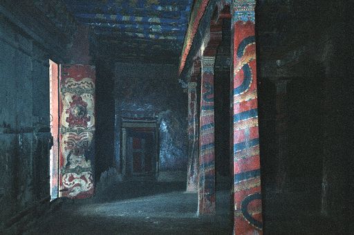 Nechung Holz Halle jpg (Kahlen_0728)