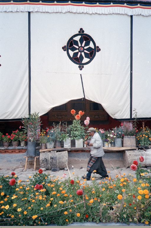 Nyethang . Innenhof (Kahlen_0778)