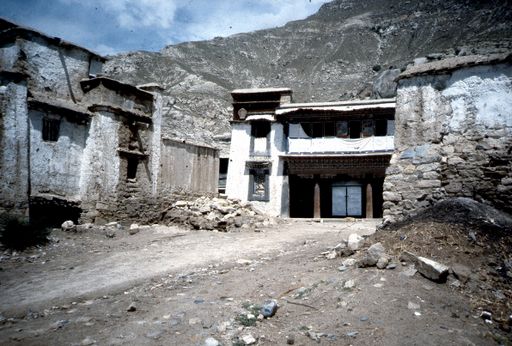 Sera Eingang (Kahlen_0838)