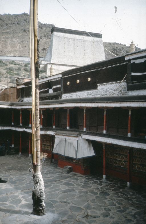 Tashilunpo Lhosar Pfahl (Kahlen_0861)