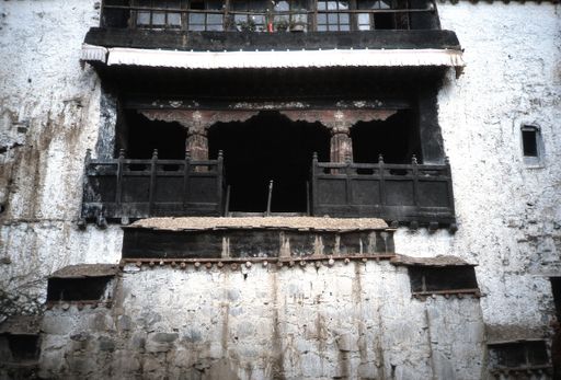 Tashilunpo Eingang (Kahlen_0872)